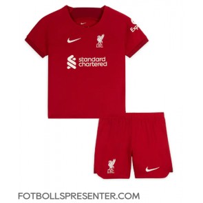 Liverpool Hemmatröja Barn 2022-23 Kortärmad (+ korta byxor)